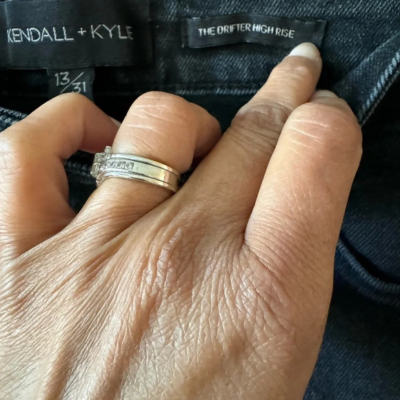 Kendall & Kylie Drifter High Rise Cuffed Cutoff Shorts Junior's Sz 13/31 Denim - Picture 5 of 7